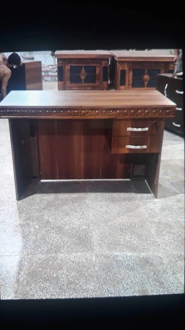 میز ۱۴۰ در۷۰ مدل نگار