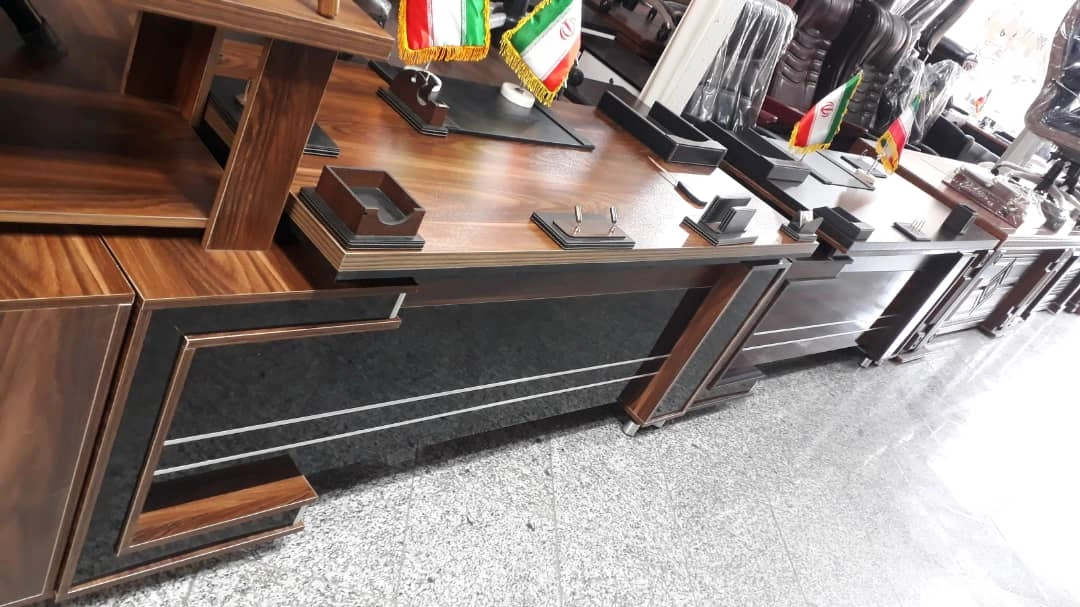 میز ۱.۹۵ در ۷۵ با ال ثابت